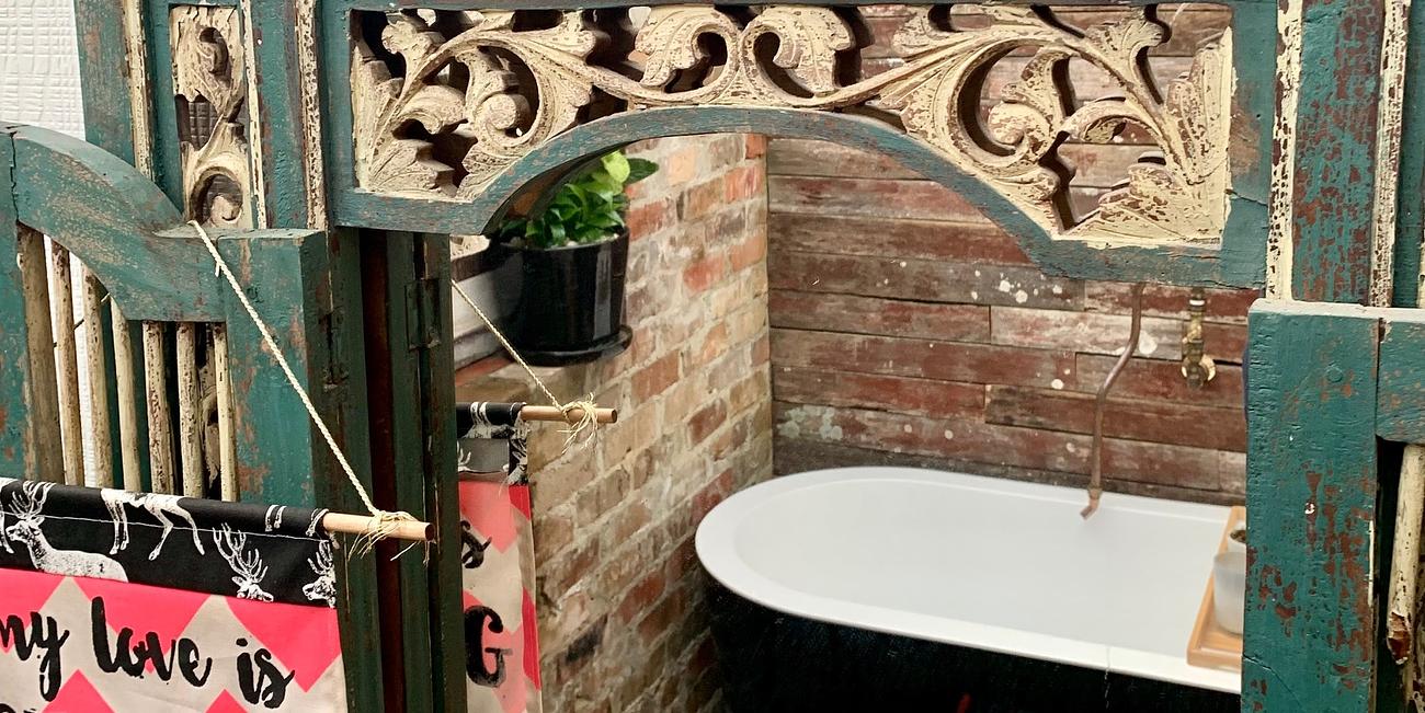 Anchored Currarong Luxurious Beachside Couples Retreat House for