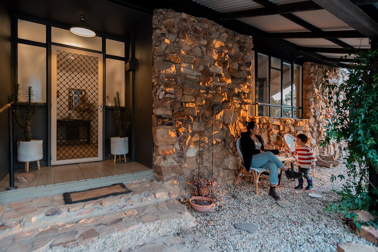 The Stonehouse Nagambie Cottage For Rent In Bailieston,