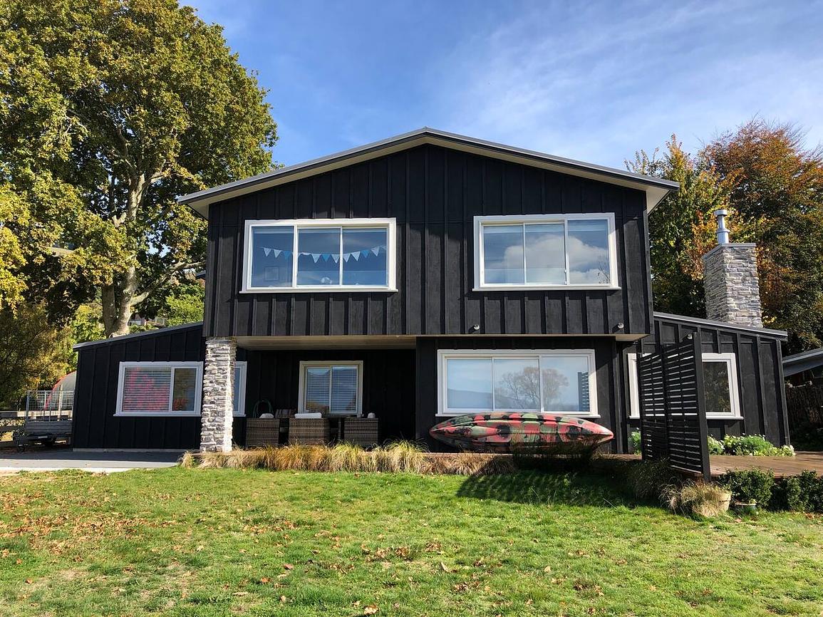 Lakehouse Escape Beach house for Rent in Rotorua, Rotorua, NZ Riparide