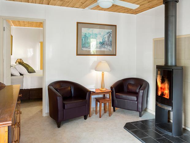 Photo 6 for Daisy Hill Lodge - Bonnie Doon Lodge 3
