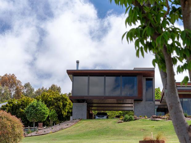 Photo 11 for BullerRoo - Big Sky Views - Luxury High Country Chalet