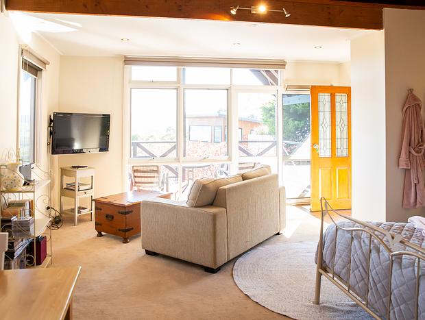 Photo 6 for Vivere Retreat - Studio with Mountain Views