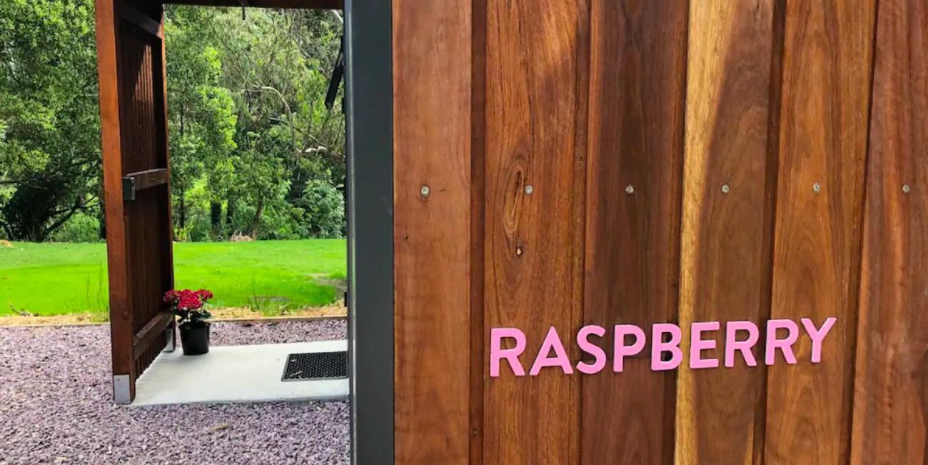 NEW Luxury Tiny Home Raspberry Tiny house for Rent in Timboon, Great