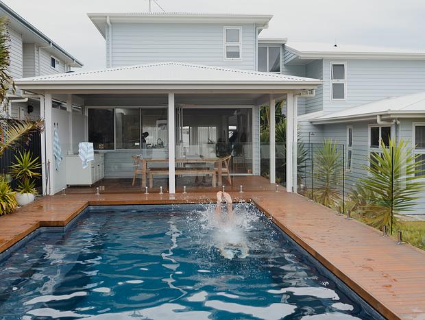 Photo 6 for Luxury Chalet By The Bay
