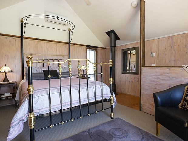 Photo 5 for Glenmore Springs Accommodation