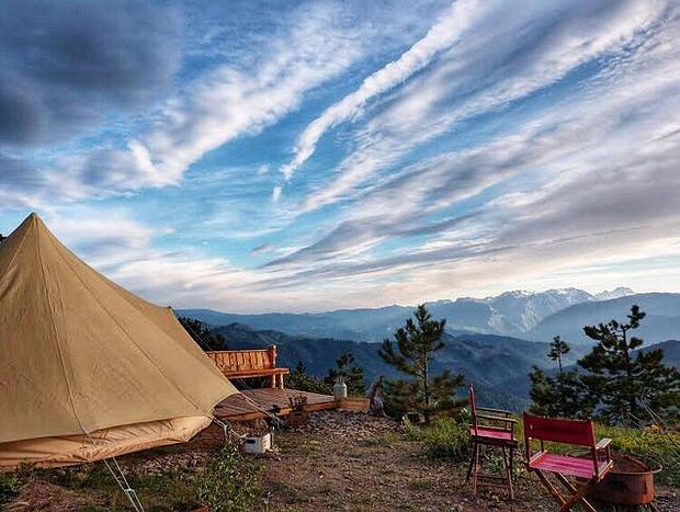 Photo 28 for White Aspen Colchuck Enchantments Luxury Tent
