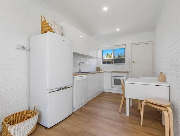 Photo 7 for Cabarita Beachfront Unit on Cypress Crescent