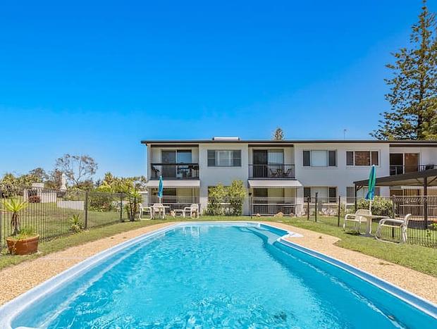Photo 6 for Cabarita Beachfront Unit on Cypress Crescent