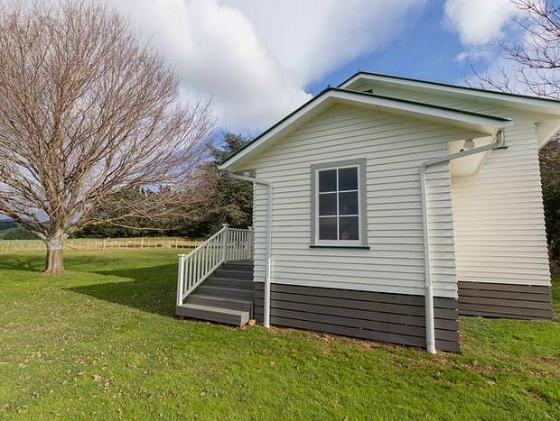 Photo 4 for The Kereru Lodge Gospel Hall - Private Spa-Pool