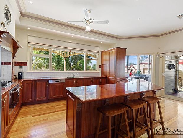 Photo 14 for Federation House In Town Near Lake Mulwala