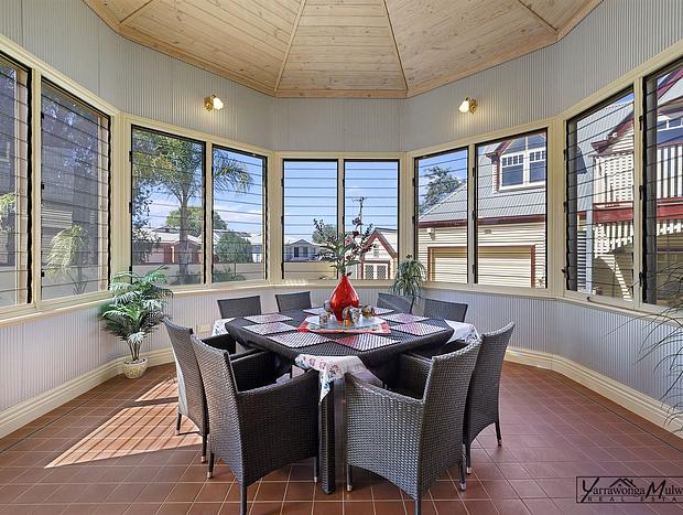 Photo 8 for Federation House In Town Near Lake Mulwala