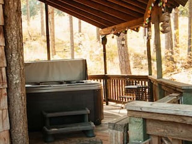 Photo 17 for Romantic Wilderness Tree House-Private Hot Tub!