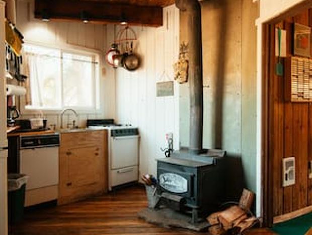Photo 5 for Romantic Wilderness Tree House-Private Hot Tub!