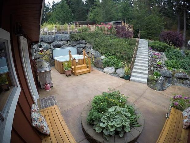Photo 18 for Cedar Orchard Cabin