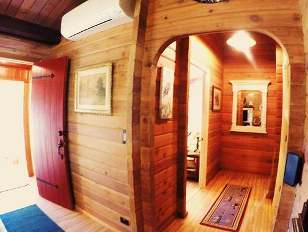 Photo 6 for Cedar Orchard Cabin