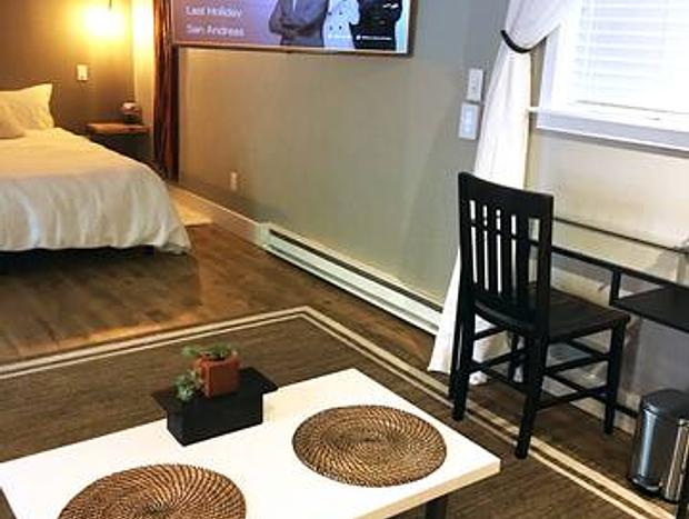 Photo 43 for Chico Bay Inn: King Luxury Garden Suite with Beach Access, Kayaks & Hot Tub