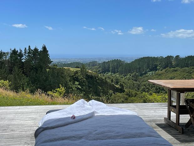 Photo 8 for Mangorei Heights - Tui Cabin - No Cleaning Fees