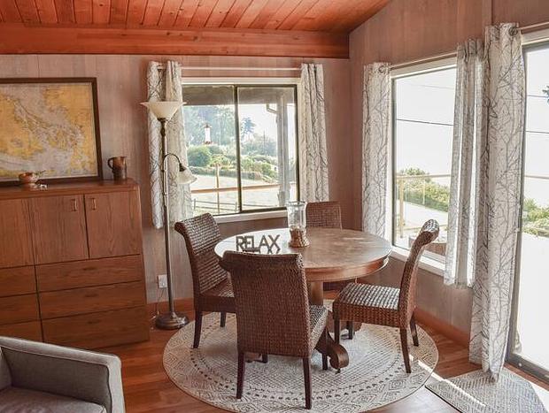 Photo 6 for Amazing Views - Sunset, Beach, Cozy House - Great Deck