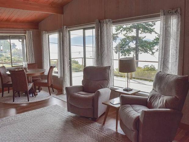 Photo 7 for Amazing Views - Sunset, Beach, Cozy House - Great Deck