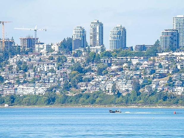 Photo 36 for Waterfront Beachfront Cottage with Amazing Views