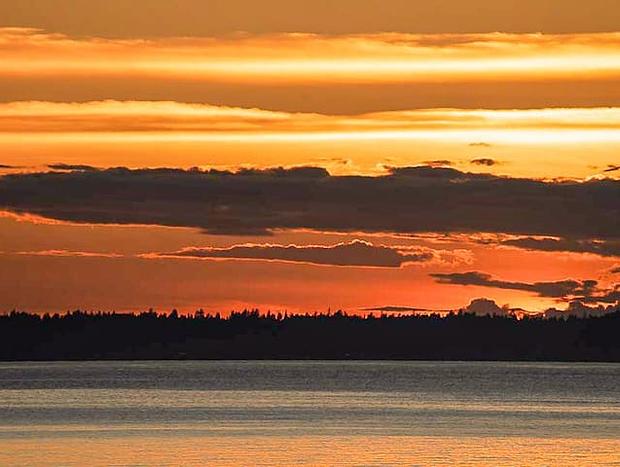 Photo 30 for Waterfront Beachfront Cottage with Amazing Views