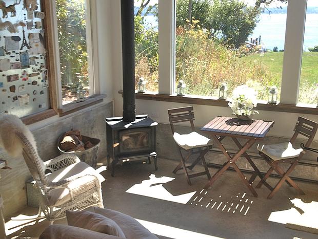 Photo 2 for Spectacular Beach & View - The Loft