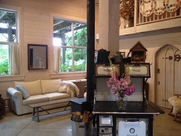 Photo 9 for The Coach House - 40 Acres & Dog-friendly