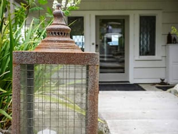 Photo 7 for Bluff House - Beach, Soaking Tub, Mt Rainier View