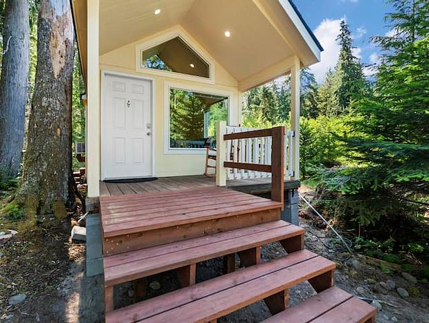 Photo 6 for Tiny Home Steps Away From Mt. Rainier