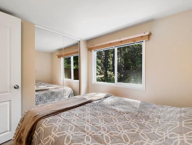 Photo 17 for Tiny Home Steps Away From Mt. Rainier