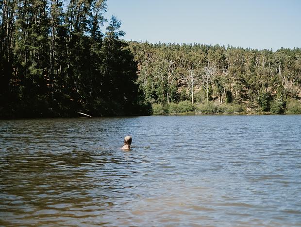 Photo 3 for Swimming at St Georges Lake