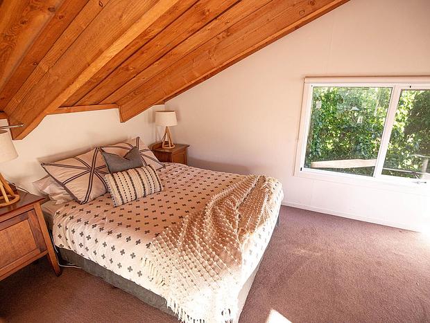 Photo 67 for Surfers Palace Torquay 1 min walk to the beach