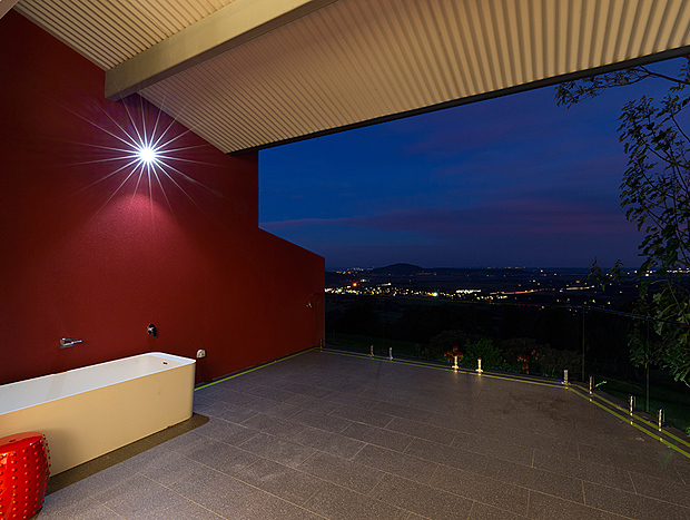 Photo 7 for Mt Hay Luxury Retreat