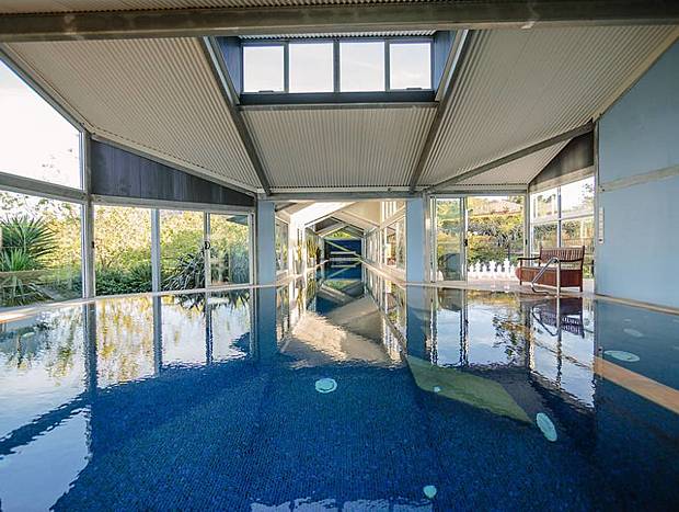 Photo 10 for Mt Hay Luxury Retreat