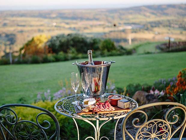 Photo 14 for Mt Hay Luxury Retreat