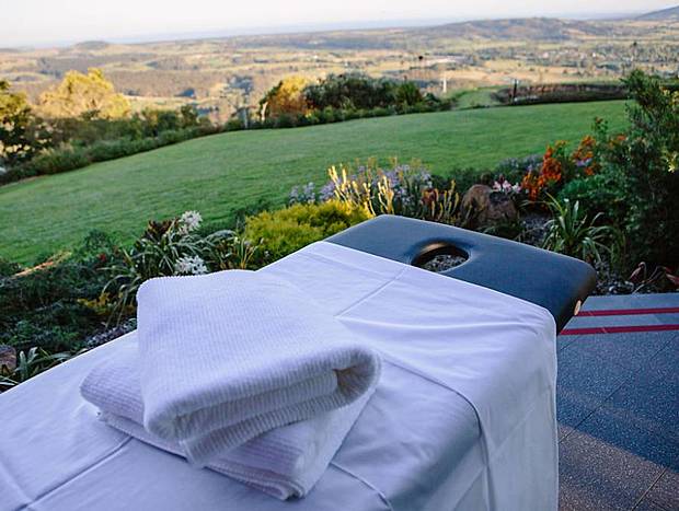 Photo 15 for Mt Hay Luxury Retreat