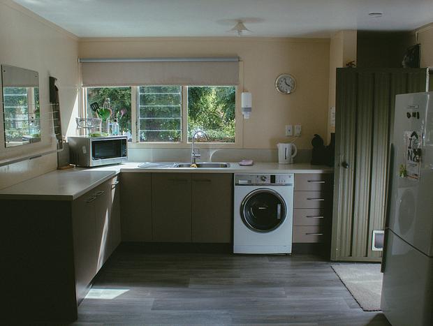 Photo 7 for Hobbit House Living