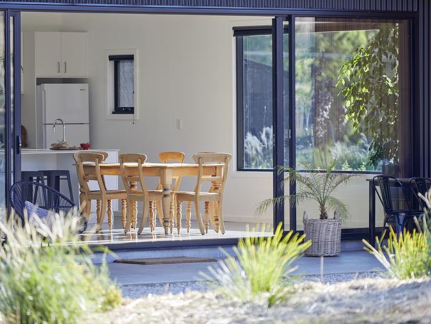 Photo 9 for Ironbark Maldon, with outdoor spa and forest views