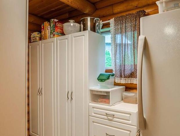 Photo 7 for Beautiful Updated Log Cabin In The Wilderness