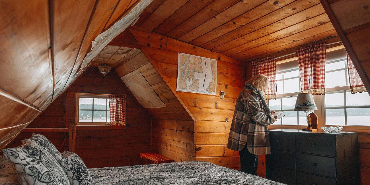 Puget Sound Waterfront Blue Heron House House for Rent in Suquamish, Peninsulas, WA, US