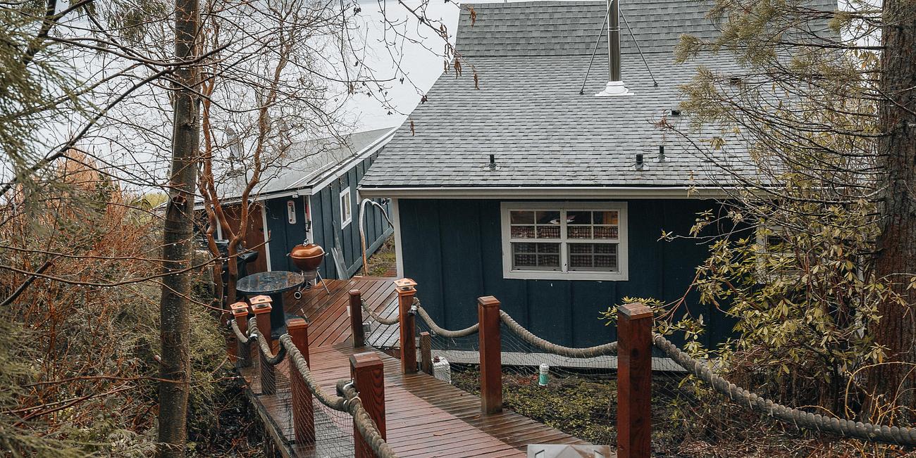 Puget Sound Waterfront Blue Heron House House for Rent in Suquamish, Peninsulas, WA, US