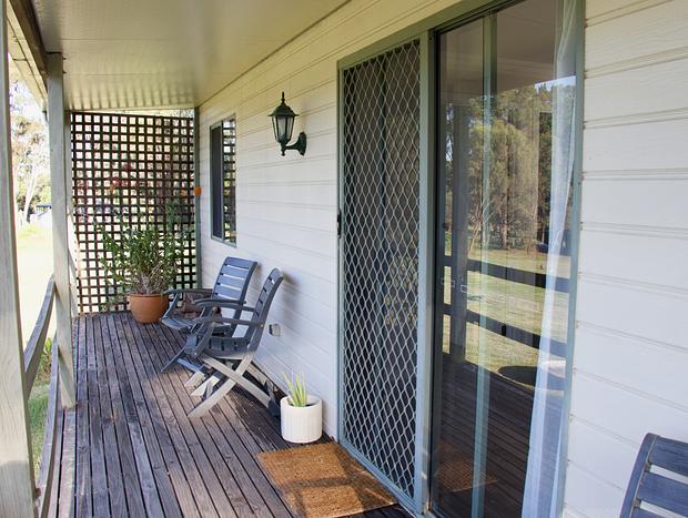 Photo 22 for Ficus Cabin- Under the Morton Bay