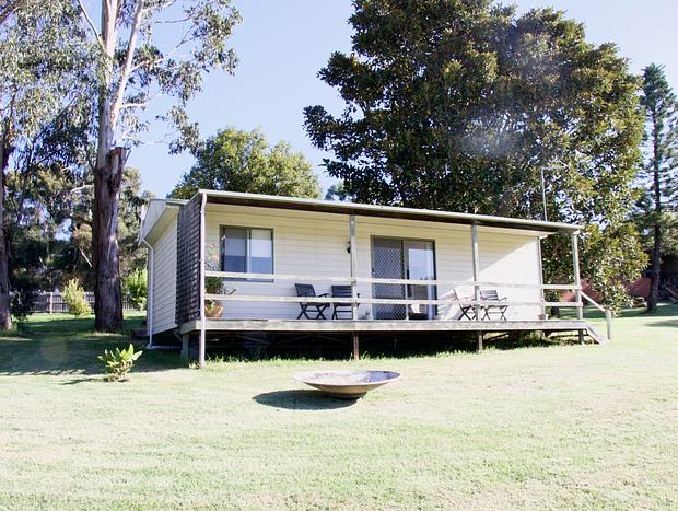 Photo 5 for Ficus Cabin- Under the Morton Bay