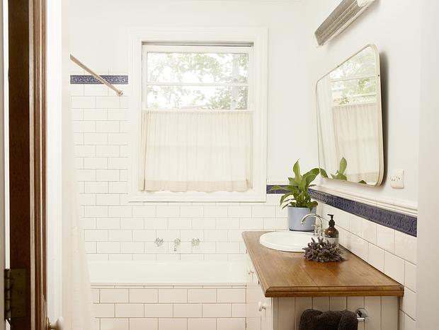 Photo 16 for Pin Oak House