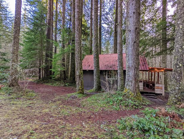 Photo 35 for New Creekside Cabin - Mt Rainier National Park