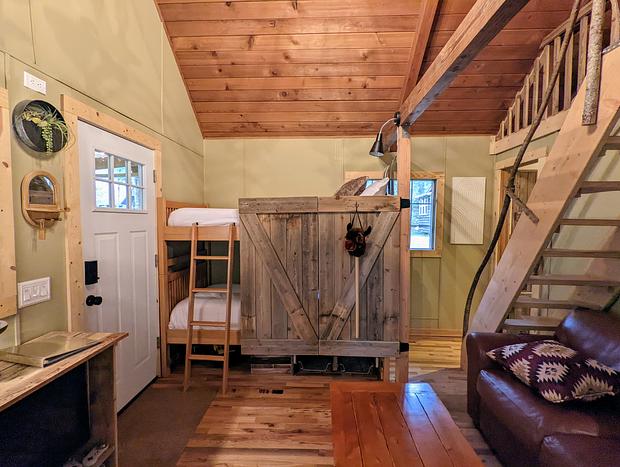 Photo 10 for New Creekside Cabin - Mt Rainier National Park