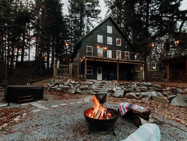 Photo 16 for A Cozy Cascade Cabin Escape