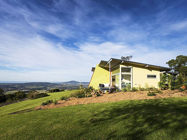 Photo 11 for Mt Hay Luxury Retreat