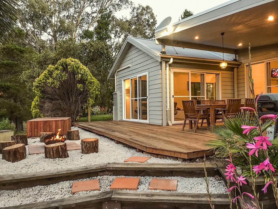 Riverlea Retreat Mudgee Private Outdoor Bath & Pool House for Rent