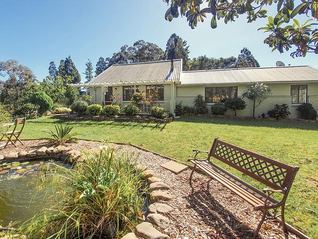 Photo 56 for Riverlea Retreat Mudgee - Private Outdoor Bath & Pool